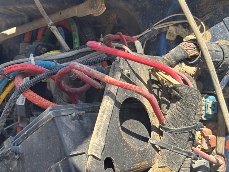 2006-international-7600-image-25