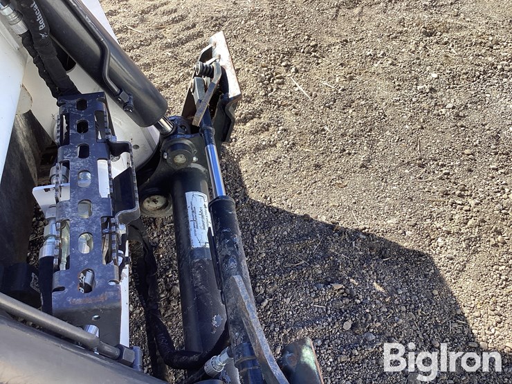 2022-bobcat-t770-image-12