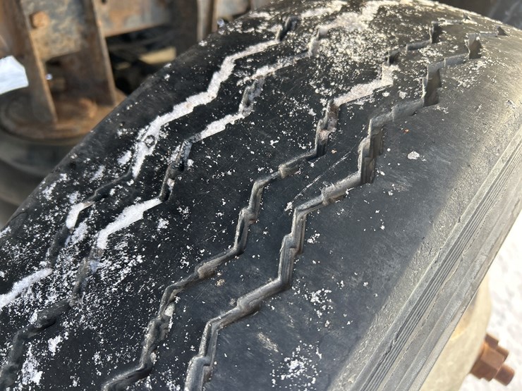 2005-international-7600-image-82