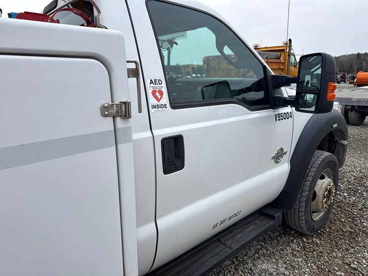 2015-ford-f550-image-46