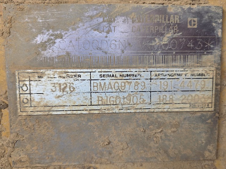 caterpillar-d6n-xl-image-60