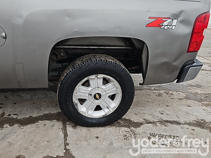 2013-chevrolet-silverado-1500-image-12