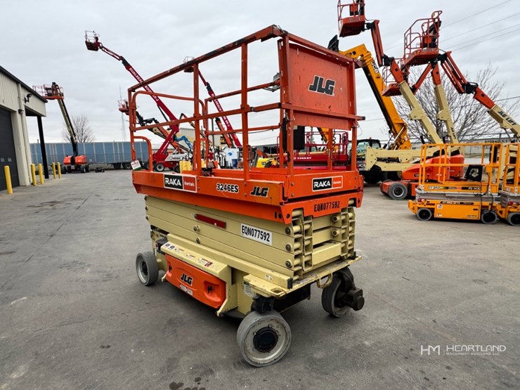 2018-jlg-3246es-image-5