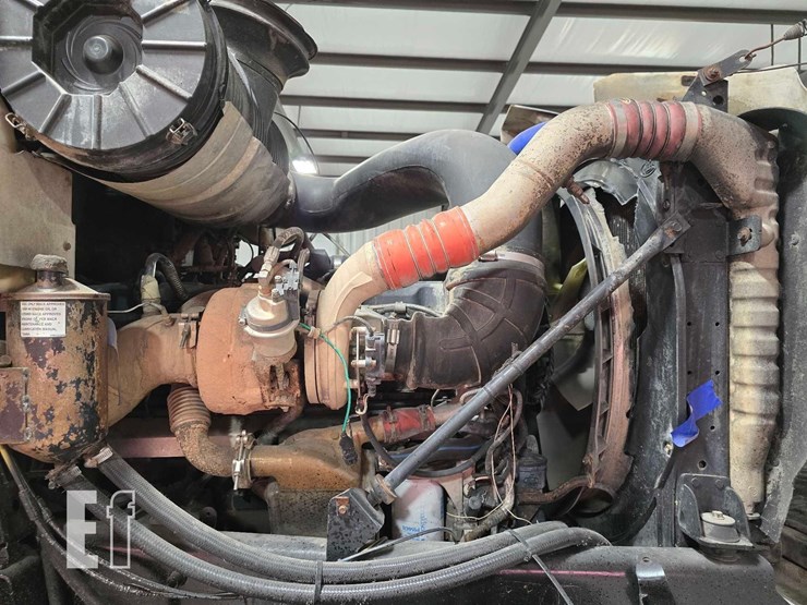 2005-mack-chn613-image-17