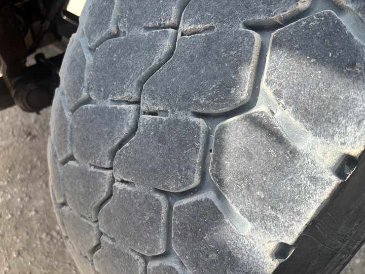 1999-sterling-l9513-image-81