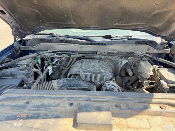 2017-chevrolet-silverado-2500hd-image-12