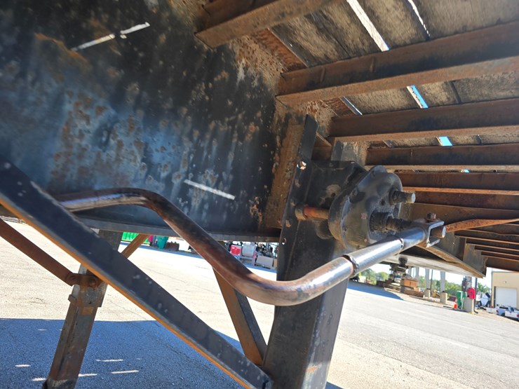 1986-utility-flatbed-image-68