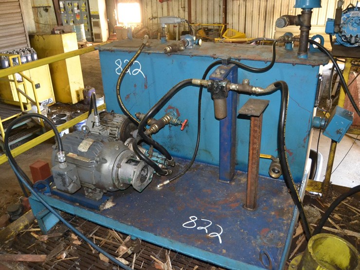 hydraulic-tank-w/-(1)-15hp-motor-w/-(2)-5hp-motor-(missing-parts)-image-2
