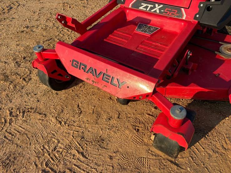2019-gravely-zt-x-52"-zero-turn-mower-(631-hours)-image-8