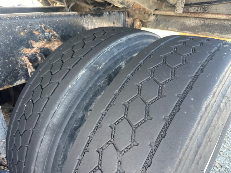 2012-international-7600-image-85