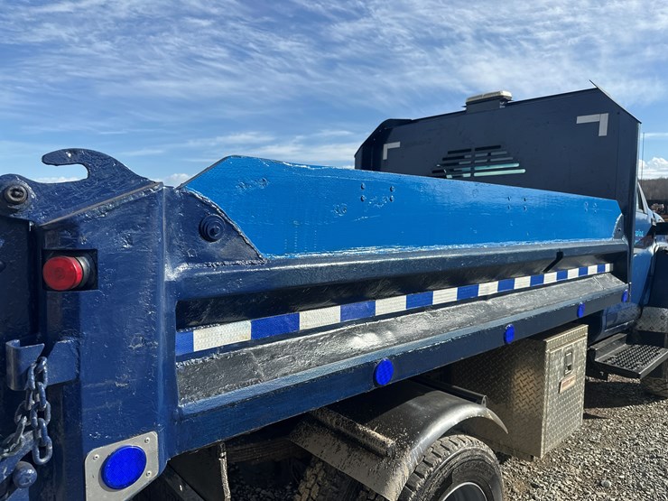 2005-massey-ferguson-8-image-19