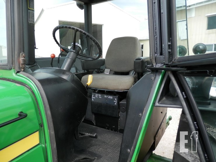 john-deere-4240-image-14