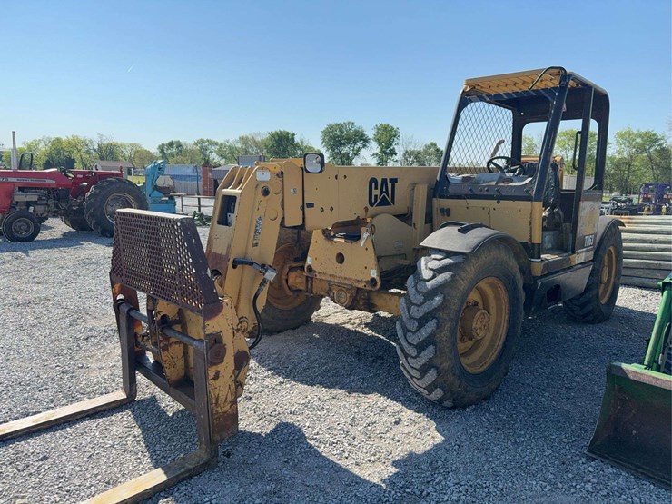 caterpillar-th63-image-1