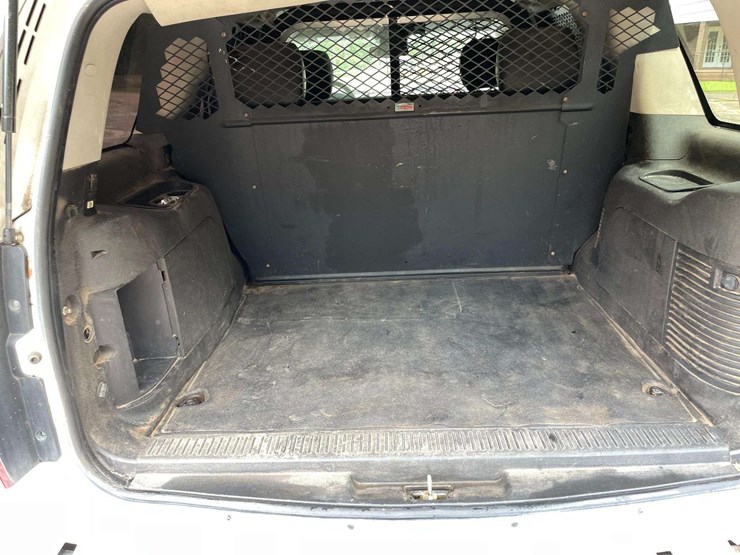 2012-chevrolet-tahoe-image-15