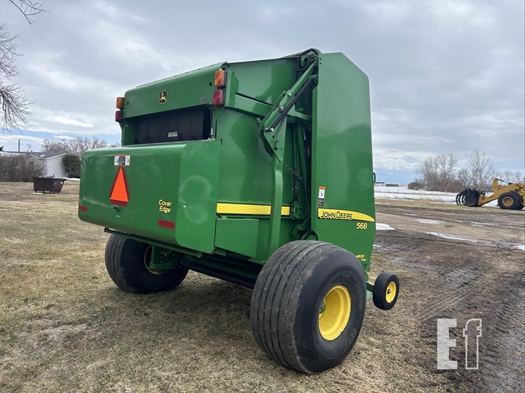 2011-john-deere-568-image-10