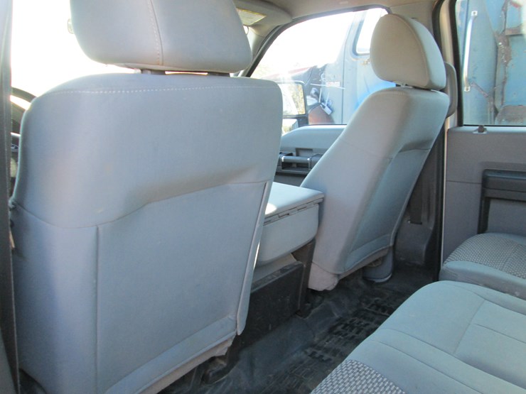 2011-ford-f250-image-24