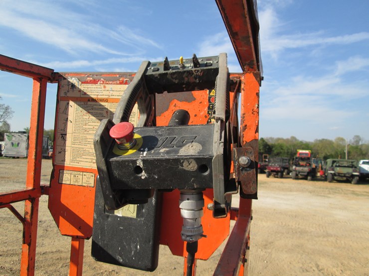 jlg-1932r-image-14