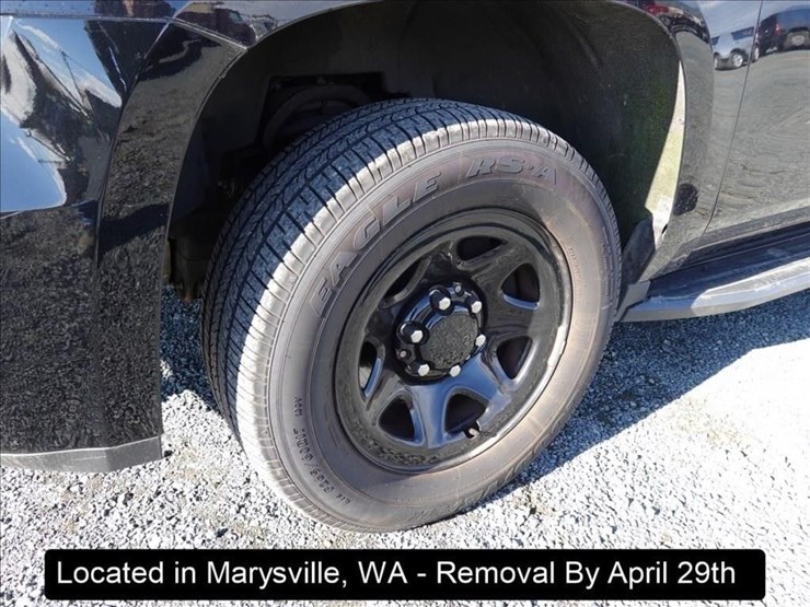 2018-chevrolet-tahoe-image-17