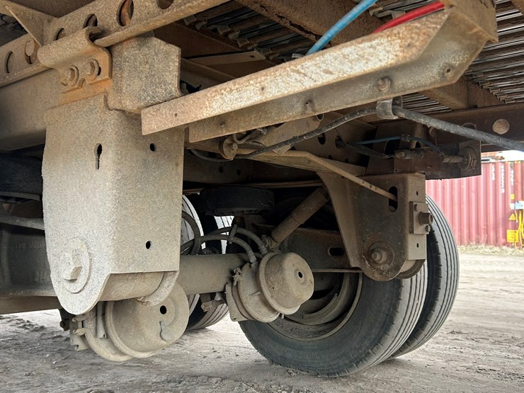 2000-wilkens-walking-floor-image-31