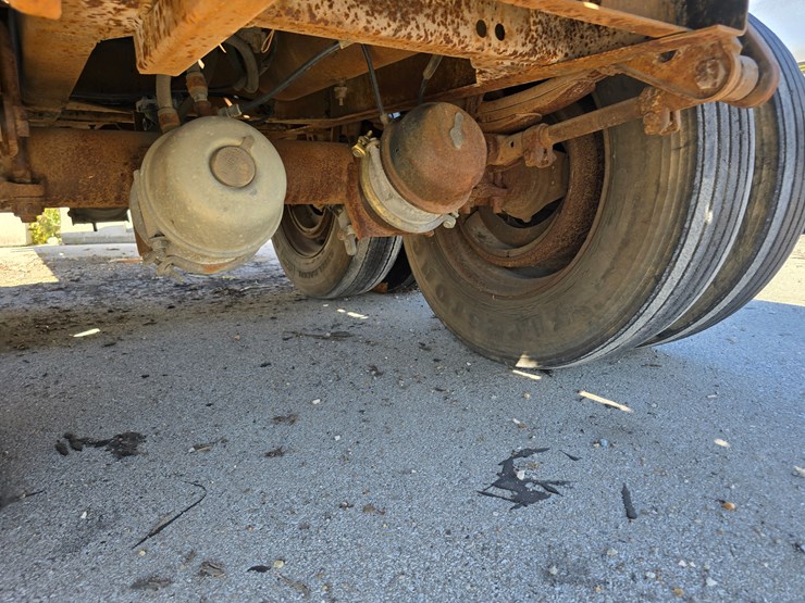 1986-utility-flatbed-image-61