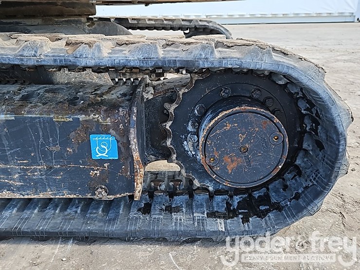 2022-deere-35g-image-25