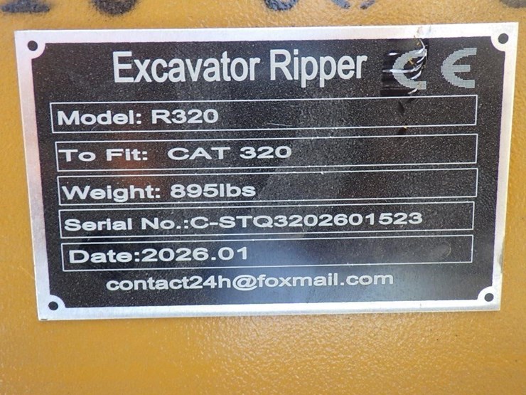 caterpillar-320-image-6