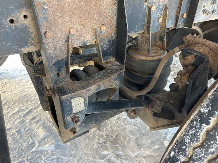 2005-international-7600-image-27