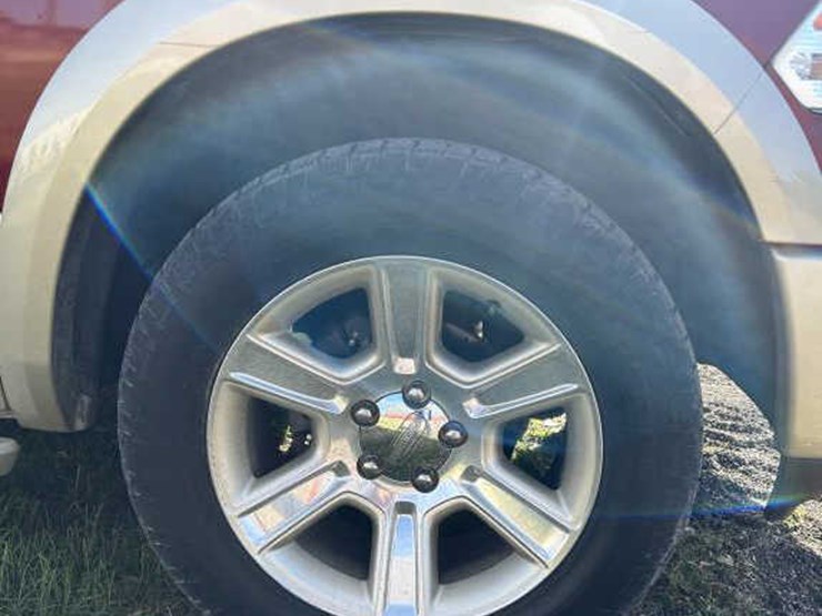 2012-dodge-ram-1500-image-4