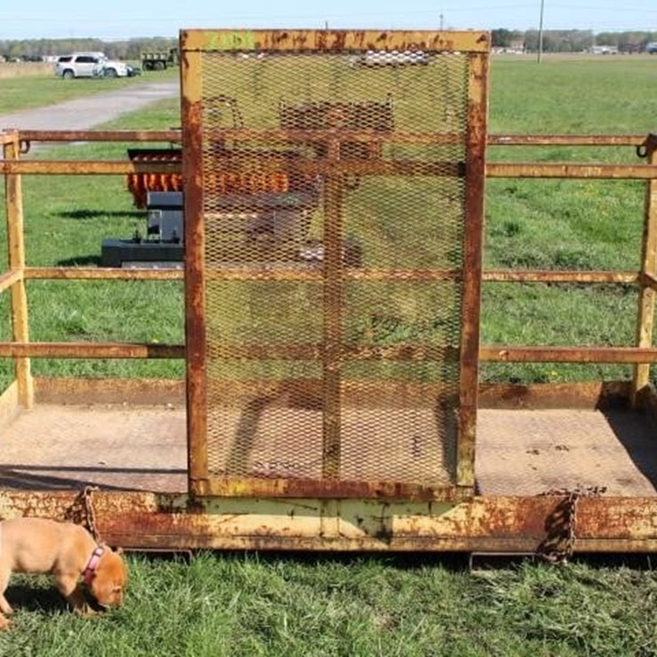 #3101 USED 4X8 MANLIFT CAGE WITH FORKLIFT POCKETS