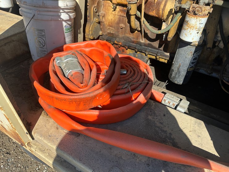 #60115-•-ingersoll-rand-1070-towable-air-compressor-image-36