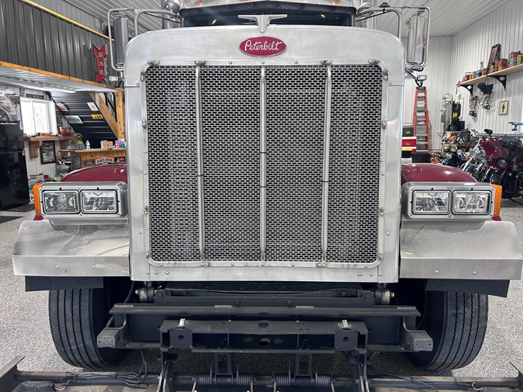 2007-peterbilt-379-image-101