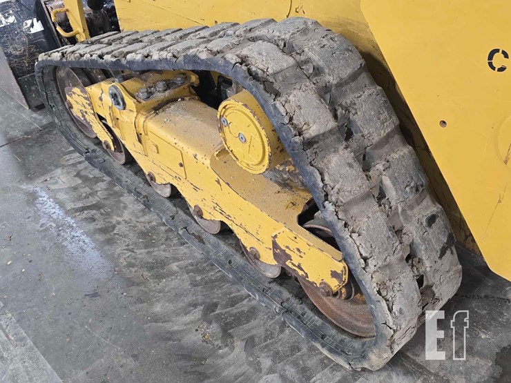 2023-caterpillar-259d3-image-31