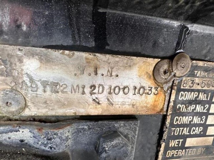 2008-peterbilt-335-image-6