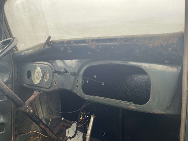 1935-ford-wrecker-image-67