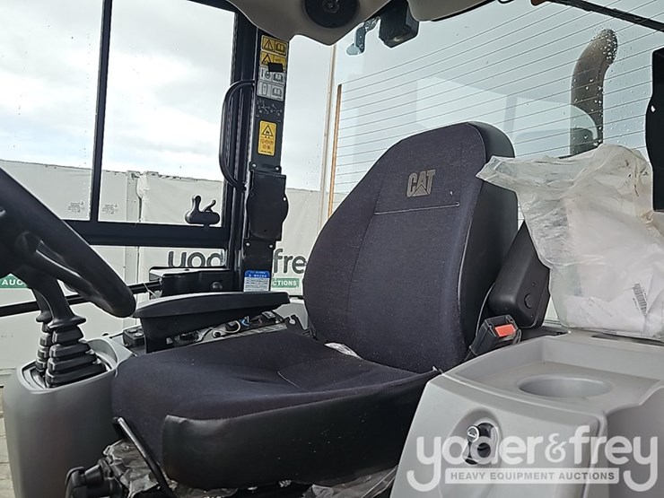 2016-caterpillar-907m-image-25