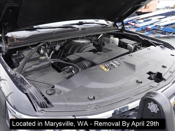 2017-chevrolet-tahoe-image-25