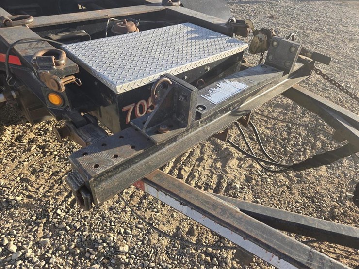 2006-massey-ferguson-8-image-12