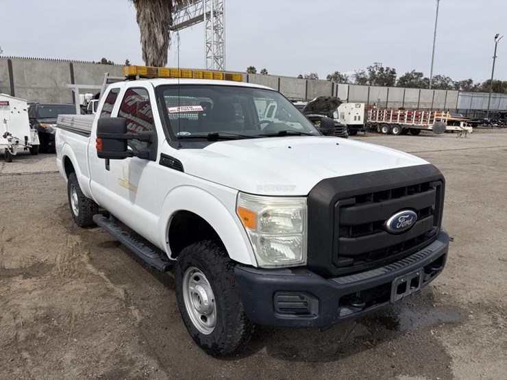 2011-ford-f250-image-2