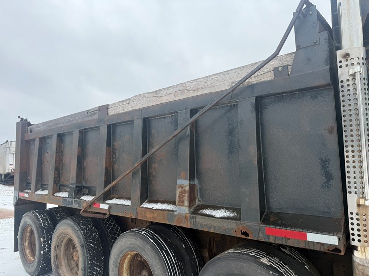 #1113-•-1990-ford-quad-axle-dump-truck-image-28