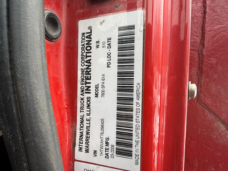 #1052-•-2007-international-7600sfa-tri-axle-dump-truck-image-75