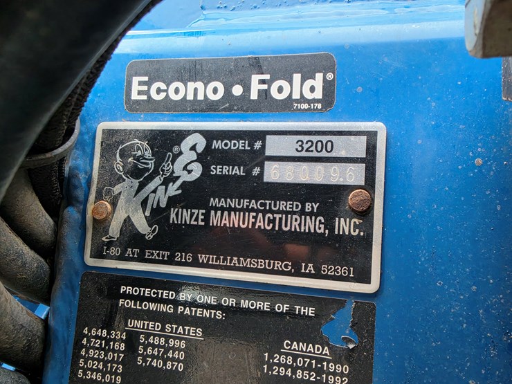 2004-kinze-3200-image-9