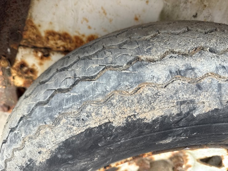 massey-ferguson-8-image-37