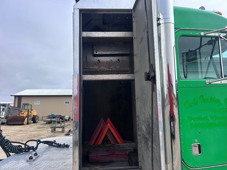 1999-peterbilt-379-image-63