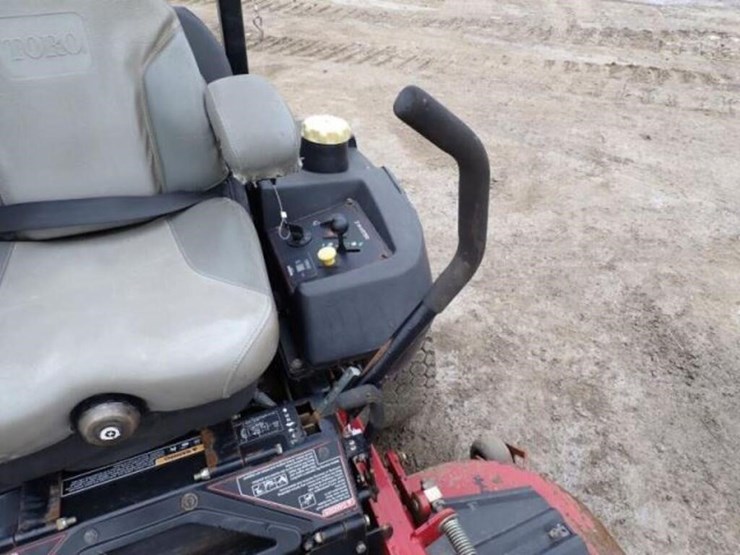 2014-toro-z-master-zero-turn-mower-74267314000241-image-13