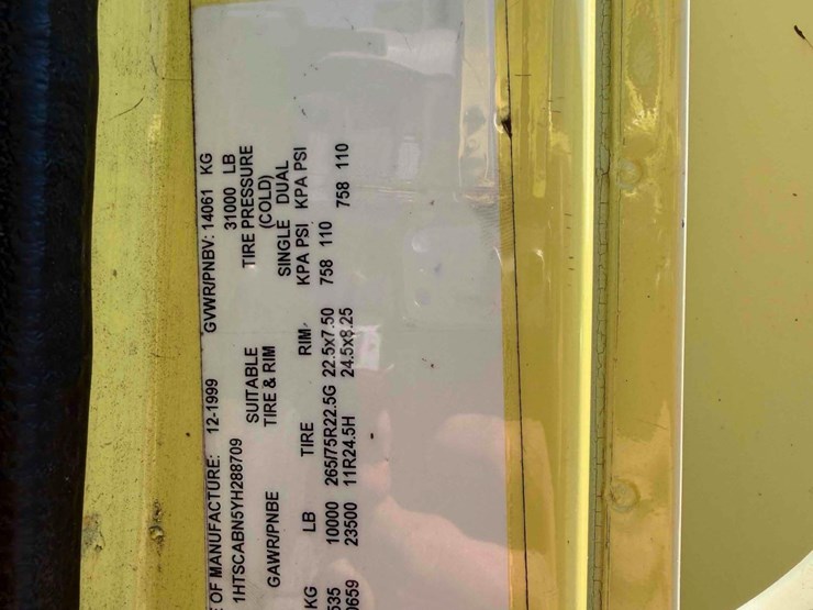 2000-international-4700-image-23