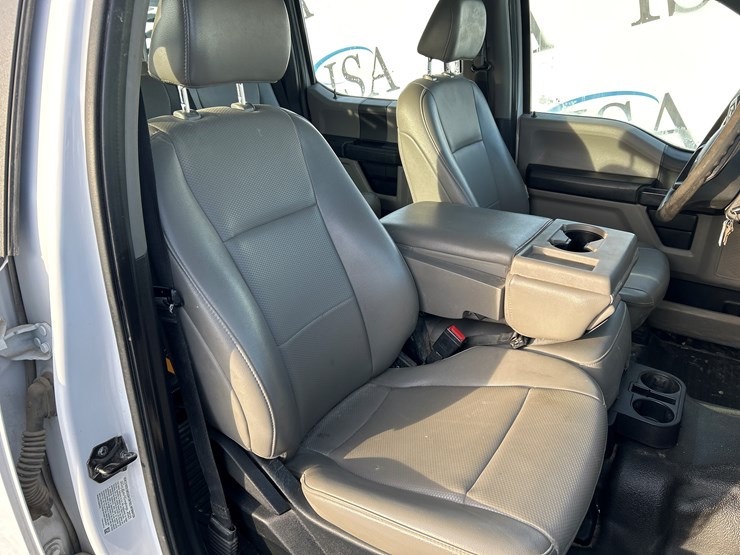 2021-ford-f550-image-67