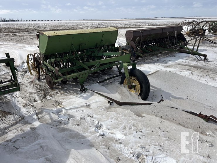 john-deere-2550-image-1