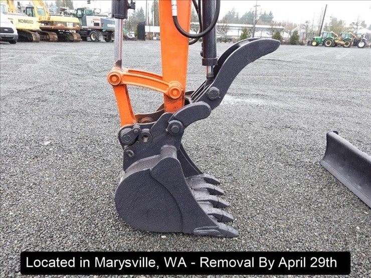 2019-kubota-kx033-4-image-25