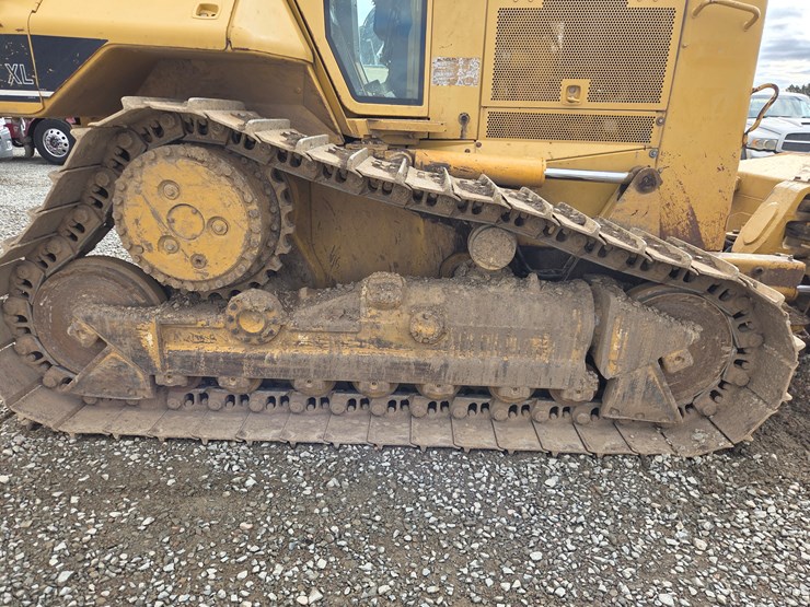 caterpillar-d6n-xl-image-54