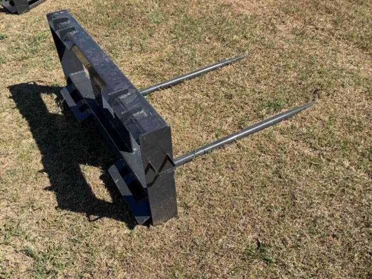 jct-skid-steer-bale-spikes-image-4